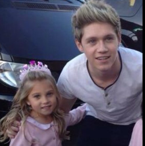 follow my other account @shauna_opseth | I love 1D & Cody Simpson | cody follows on other account 3