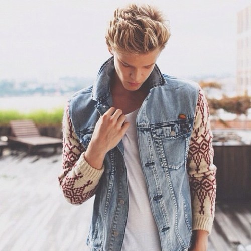 Cody Simpson is everything to me.  I'm meeting him on January 20th #SuperBeachKids #MattGrahamForPresident #ForverAngel
