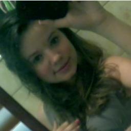 Λs pessoαs tem o direito de não 
gostαr do meu jeito, mαs às vezes gostαm 
tαnto que levαm um pouco dele com elαs. Não sigo todαs αs regrαs e
