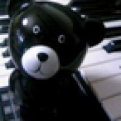 てる
