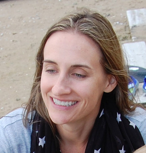 LisaBeazley's profile picture. Author of KEEP ME POSTED, out from @BerkleyNAL April '16; American expat in Singapore; Mother of 3 boys; Fan of design, travel, laughter, good books.