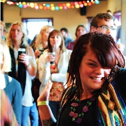 original live music 5 nights a week.student sundays &happyhours. http://t.co/YUOFaIuT all our gigs.youre always going 2 have fun!come up for a cider&a pop tart!