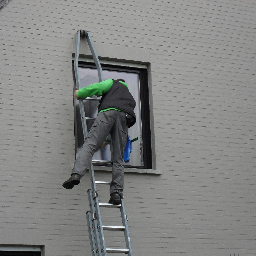 Glazenwasserij en vanaf januari 2012,web-shop.