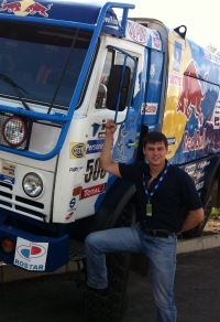 caryplyn's profile picture. La imaginación imagina de noche aquello que no se halla de día