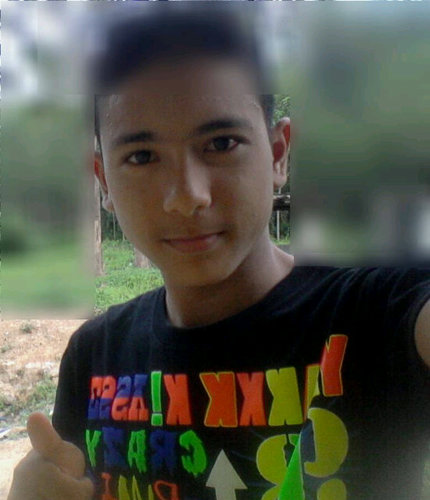 name akarapong kongkaew                 nickname art   man               Birthday ๑๕-๐๖-๔๐     live songkhla