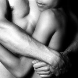 Persona sin sexo identificado, que os ayudara a ver el sexo desde el punto del hombre y la mujer. Para cualquier duda sexual, preguntarme por MD. #FollowBack