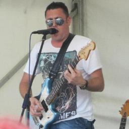 Sing and Play Guitar with The Kickstones