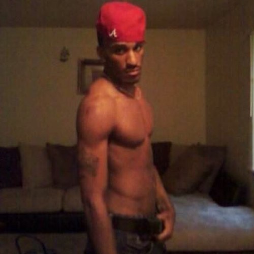 kickin shit and lovin life... follow me or i wont follow u... 25 years old cocky ass fuck... so wat u dont like me da feelings metual#TFB #TeamProudFather