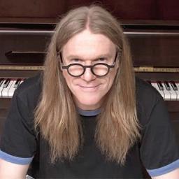 Frases e trechos de músicas do gênio Humberto Gessinger, compositor e vocalista de Engenheiros do Hawaii e Pouca Vogal . . moderador: @jol_vialli