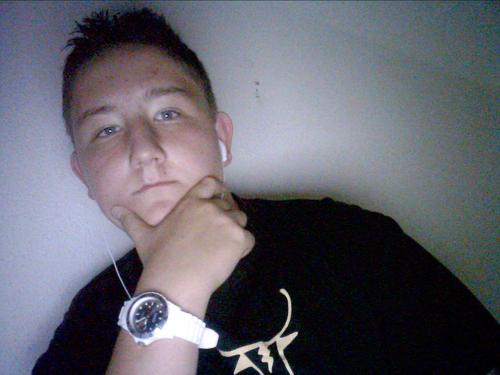 wati soldat  3 facebook : diego macrelle instagrame: diego macrelle