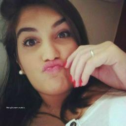 Sim eu sou Belieber Algum Problema ??

Segue  ?? Sigo  de  volta