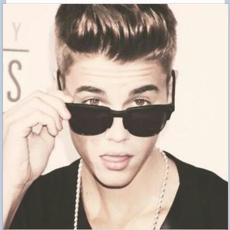 I love Justin Bieber so much! - ⒻⓄⓁⓁⓄⓌ ⒷⒶⒸⓀ