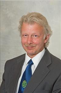 Liberal Democrat and Eastleigh Councillor. Balancing the Economy with the Environment.