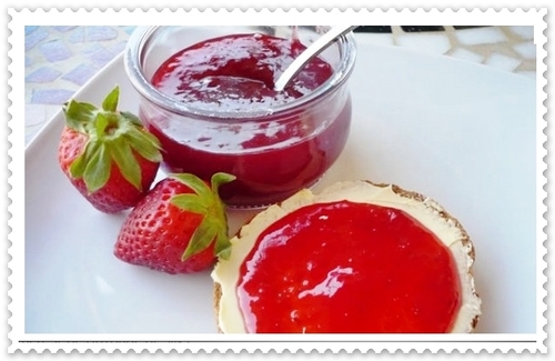 MERMELUX. Es la Mermelada Casera hecha con pura pulpa de FRUTAS, sin Preservantes ni Saborizantes Artificiales
MERMELUX 100% Natural.