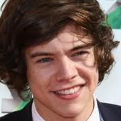 Harry Styles LOVE! Louis Tomlison LOVE! Niall Horan LOVE! Liam Payne LOVE! Zayn Malik LOVE! Se você também os ama me siga ;)