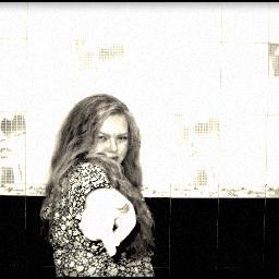 Veterinary Doctor . Professional dog & cat groomer. Singer/songwriter