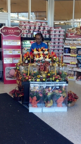 Our team is here to highly satisfy all of our guest.  We are here to serve.  Thank you for choosing to shop Acme!  We truly value your patronage.