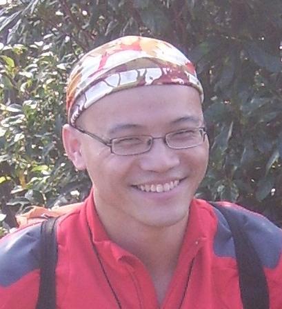 I like sports, nature, reading, music and…travel.I come from Taiwan…no matter where you meet me, either I am traveling, or just preparing for next trip.