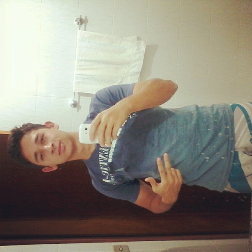 Palavras não me definem então senta ai e relaxa ;)