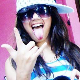 A vida é para quem topa qualquer parada, e não para quem pára em qualquer topada.*-*