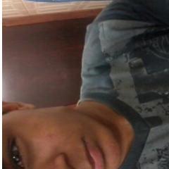 Sou filho da PROMESSA luto tds dias para ser um bom exemplo da sua palavra.......E a cada dia sou mais feliz pois estou com DEUS.......e ele esta comigo!!!#Deus