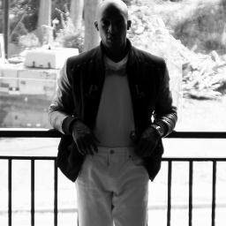 Art-director * wardrobe stylist * Instagram * (e) properlivin@gmail.com for service detail.