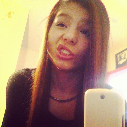 bellah_4's profile picture. i love volleyball its my live ~ i love my friends an family~ love music~ love to laugh an have funn ^__^3