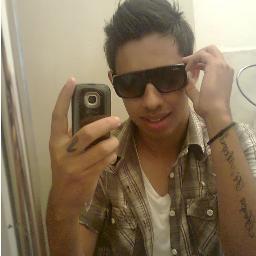 Pessoal se gostarem de mim me segui ai please? 
bjokass nas meninas e nos cara abrass *--*