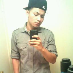 Follow Me & Mention Me ;) | Age: 19 | Sept23 | C/O 2011 | Club & Party | Single & Looking | #TeamFollowBack | ♡@DimeeGordahh♡