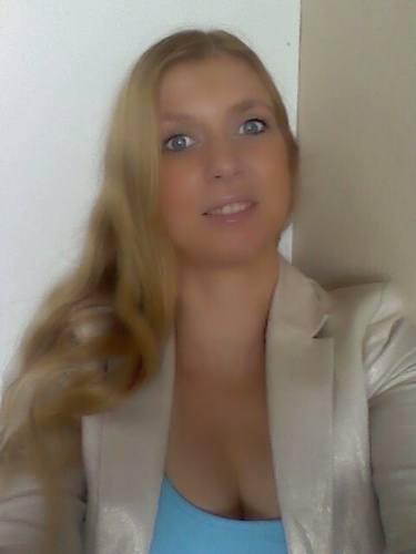 nickylg7's profile picture. 