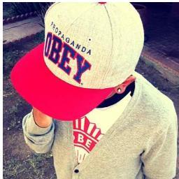 OnzeTweets_'s profile picture. - Wij zijn een nieuwe zinnetjesaccount @OnzeTweets wij tweeten only random en volg ons en krijg een leuke timeline!