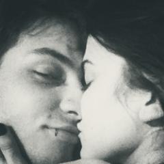 @ChayLeao  @ManuGavassi Você percebe que encontrou a pessoa certa quando olha em seus olhos e enxerga tudo que você precisa. Gavassied tá aí pra quem quiser ver