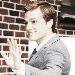 Web en Castellano del actor Josh Hutcherson. Aqui te enteraras sobre las ultimas noticias sobre Josh y sobre nuestra web. Webmiss: @MileyLoLDaily