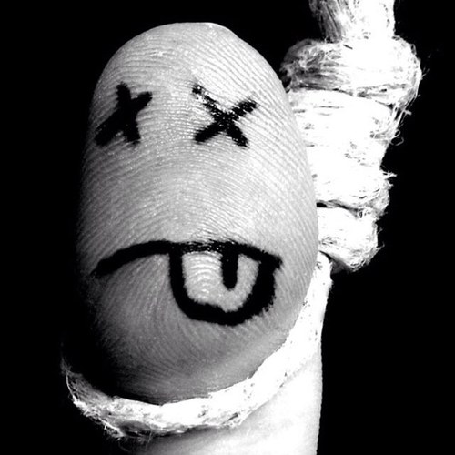 dht200's profile picture. dont follow me becouse i don't trust you.