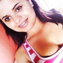 A alegria adquire-se. É uma atitude de coragem. Ser alegre não é fácil, é um ato de vontade. ;* R.Matheus ღ