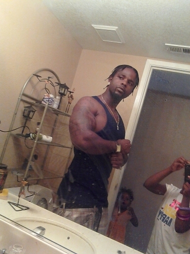 bradyrichard32's profile picture. 