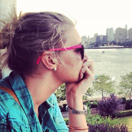 stephwiz25's profile picture. live by the currents, plan by the tides, and follow the sun