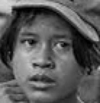 Buruh miskin yang kuat dan tangkas, berusaha keras merubah nasib, ternyata Tuhan benar tidak tidur. Sosialis berkeTuhanan.