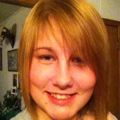 Just another proud directioner! Follow me up awesome people! 
     Love, Lainee