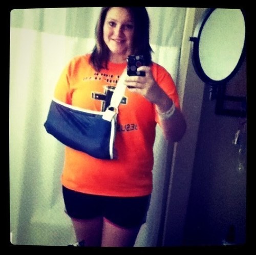 KelleeW1998's profile picture. i love all of my crazy friends! you should totally follow me, you know why? cause i follow back!!!