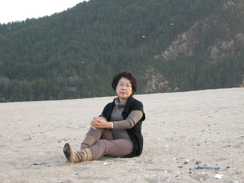 koko3642's profile picture. 삶에 대한 호기심과 열정이 많은~ 
그래서 60세 이후에 전개될 삶도 기대가 되는 
아지매