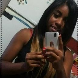 ∿ ⋆ Ela não gosta do que vê mas sorri pra quem a odeia Ela não sabe disfarçar Ela é humana. Fã do Rodolfinho & Filha de #Deus , #_Dona do @MCRODOLFINHOFC ;) *.