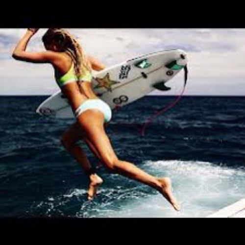 The problems of girl surfers❤
