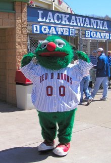 funloving mascot lookin for a mascot gig...46% sure Joby Faucett stole my quad...Vic Rosario fan...year of #sharts...droppin bombs