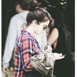 SmokennFaux's profile picture. I like ribs......and i want you to take a long walk with me:) So i can push you off a pier:) XOXO
RP