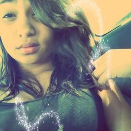 |#team single (; | Basketball ∞ |▲| #team Nicki Minaj ^O^ | | YMCMB -over everything! | Le bestfriend - @EsmerTooDope |
