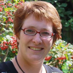 Pubercoaching en -begeleiding, docent Natuurkunde 1e graads, trainer voor onderwijs op gebied van motivatie, communicatie en hoogbegaafdheid