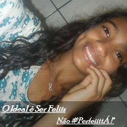 #
_ Nãoo ttenhoo cullpÁ se esse é meeu defeittoh, eu nascii prÁ ser Feliz e não preffeitooo.;*
Morena$ * Zooппαα $uull tērror $$ . ! (: {♫♪}'