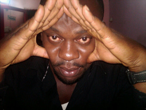 momenton_eze's profile picture. On to a return,life ever goes on;change ever remains constant.