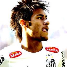 Fala aí babaca! ataca quem luta por ti. Minha alma pulveriza, a faca de quem tenta me ferir ! de #RT e #FAVORITE as melhores frases - Dono: @NeyJr_94.